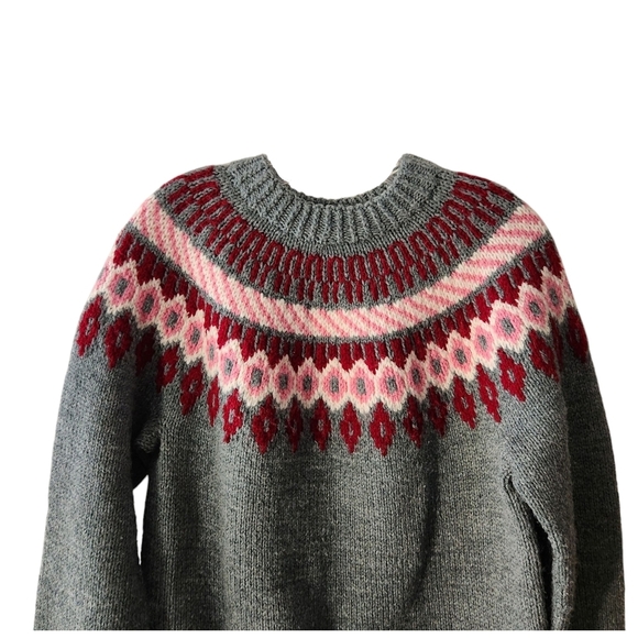 Vintage Handmade Fair Isle Sweater Women M-L Cottagecore Pullover 90s Gray Red - Picture 2 of 5
